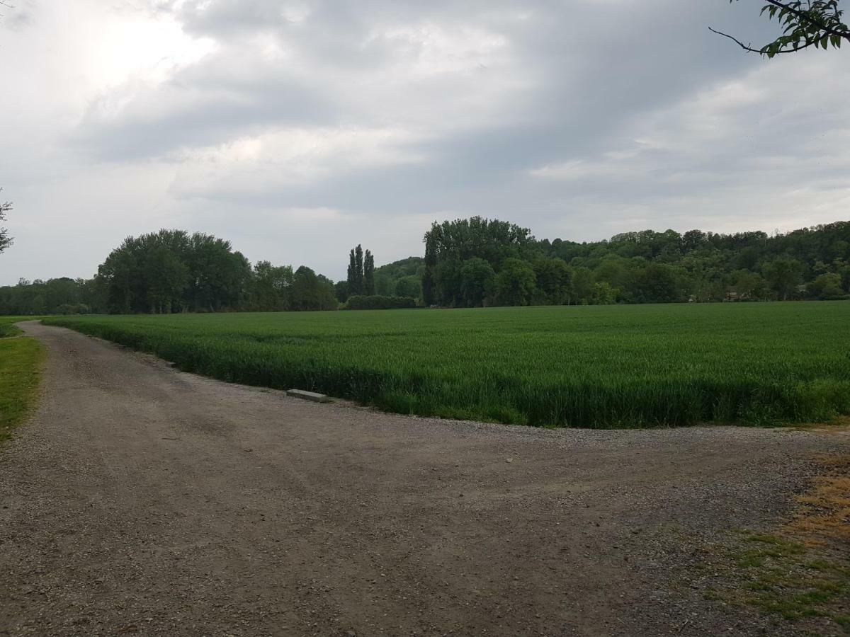 Maison Au Bout Du Chemin Гувьо Екстериор снимка